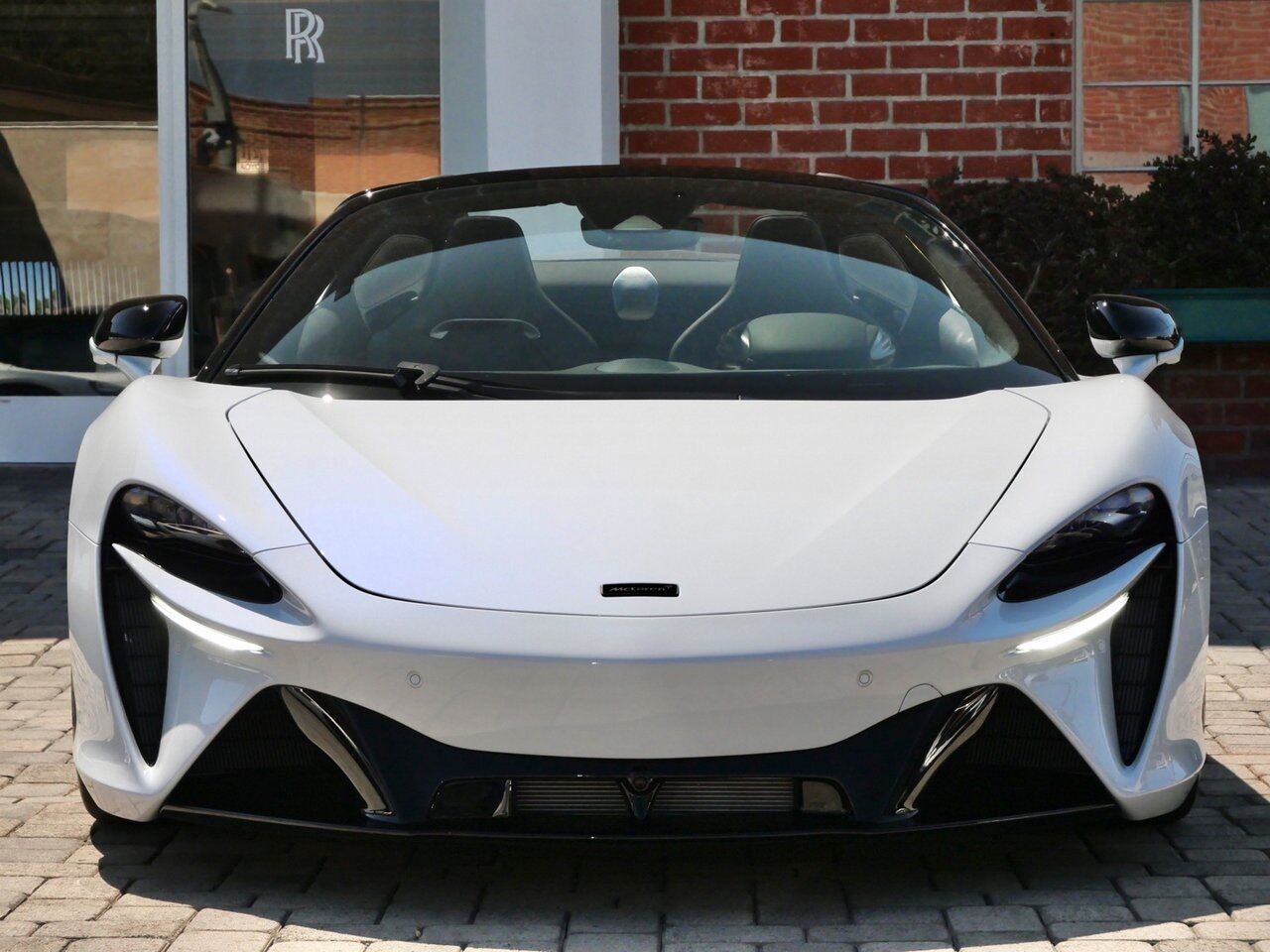 2025 McLaren Artura TechLux