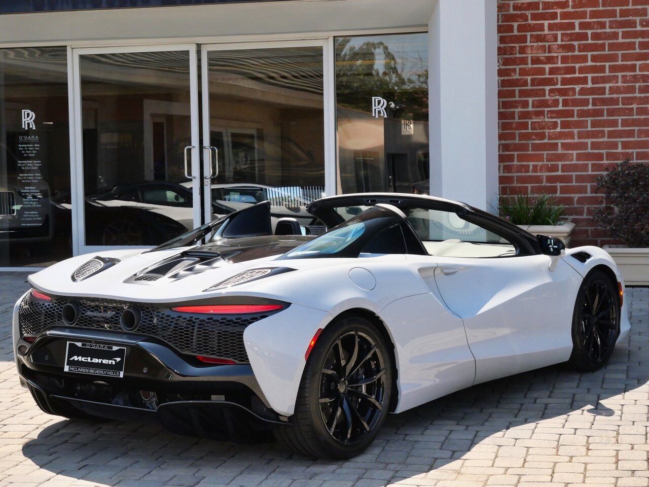 2025 McLaren Artura TechLux Lawrence KS