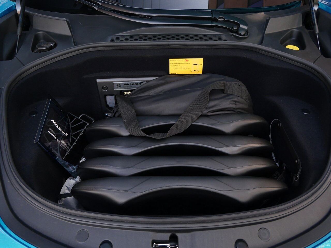 2025 McLaren Artura TechLux Lawrence KS