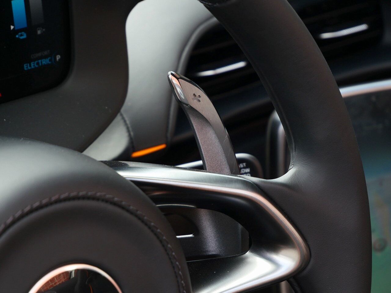 2025 McLaren Artura TechLux Lawrence KS