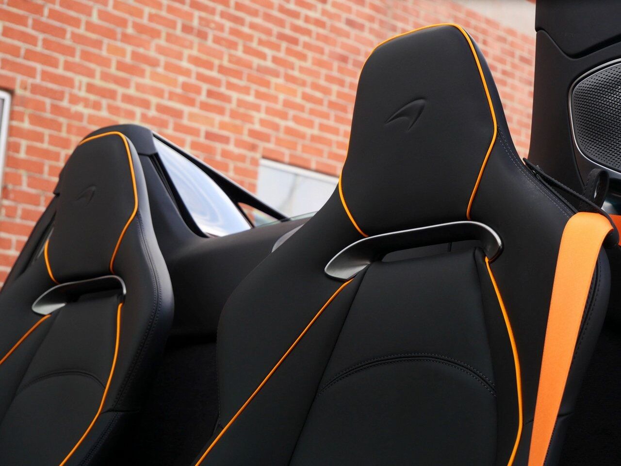2025 McLaren Artura TechLux Lawrence KS
