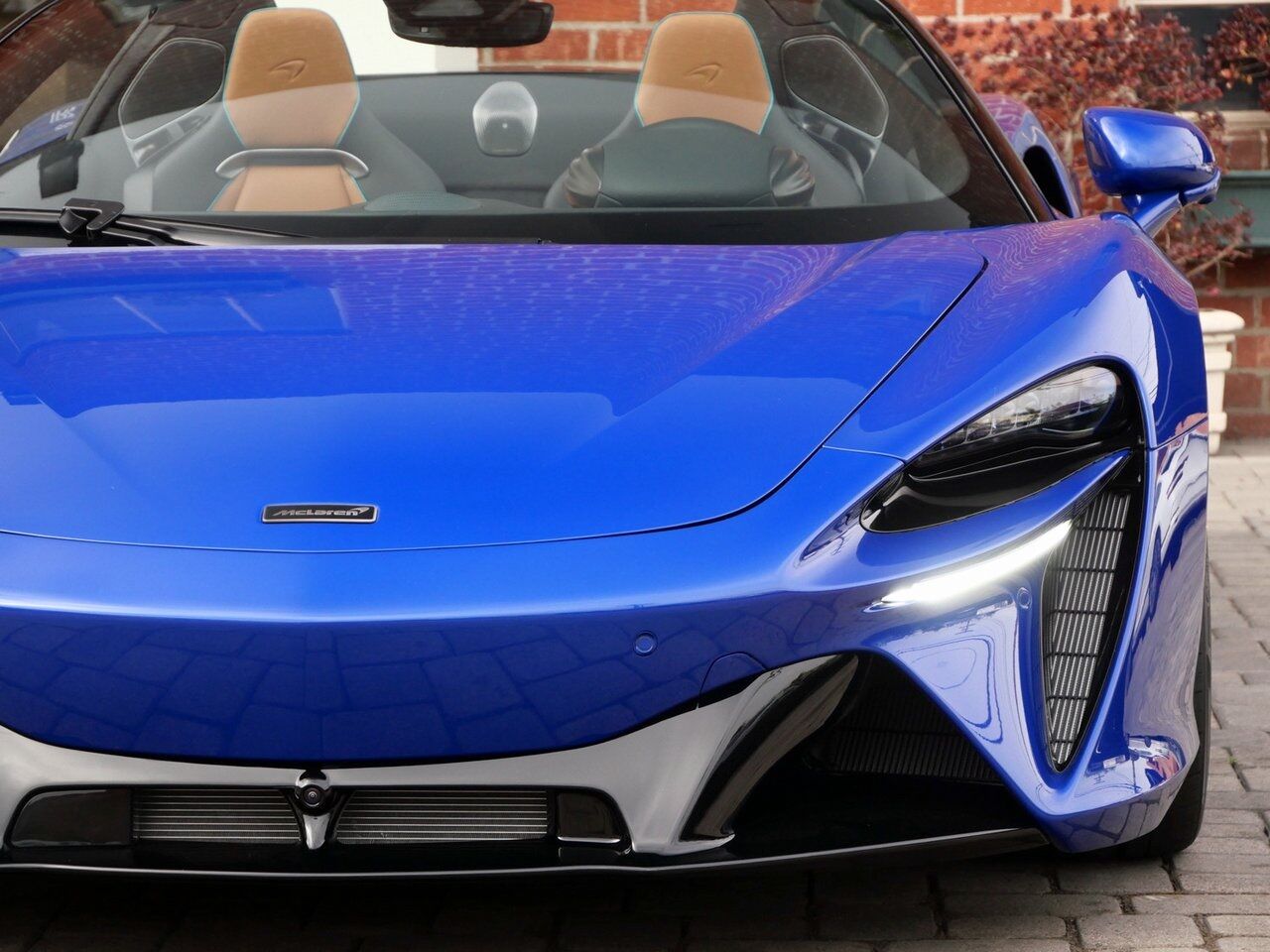 2025 McLaren Artura TechLux Lawrence KS