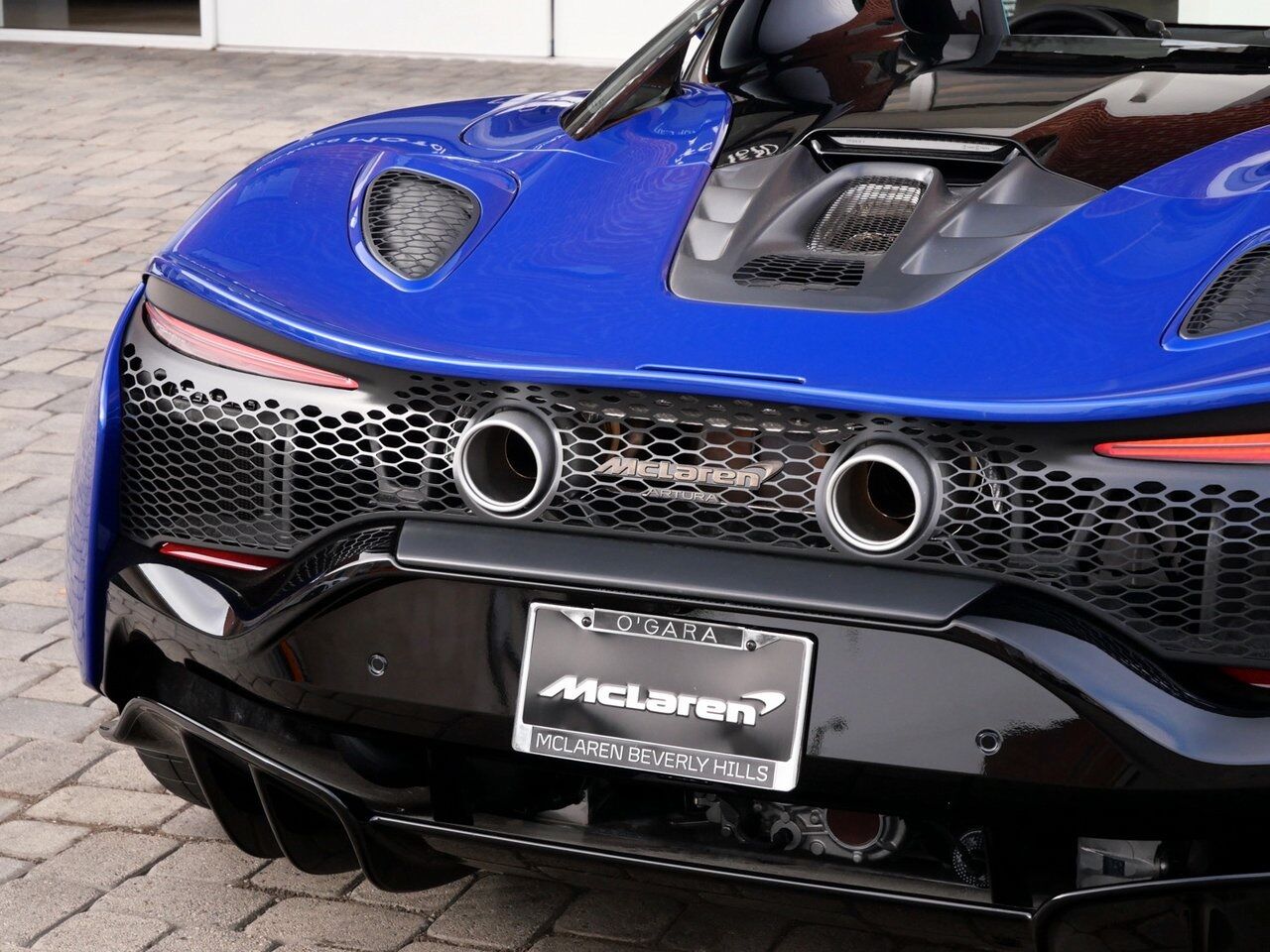 2025 McLaren Artura TechLux Lawrence KS