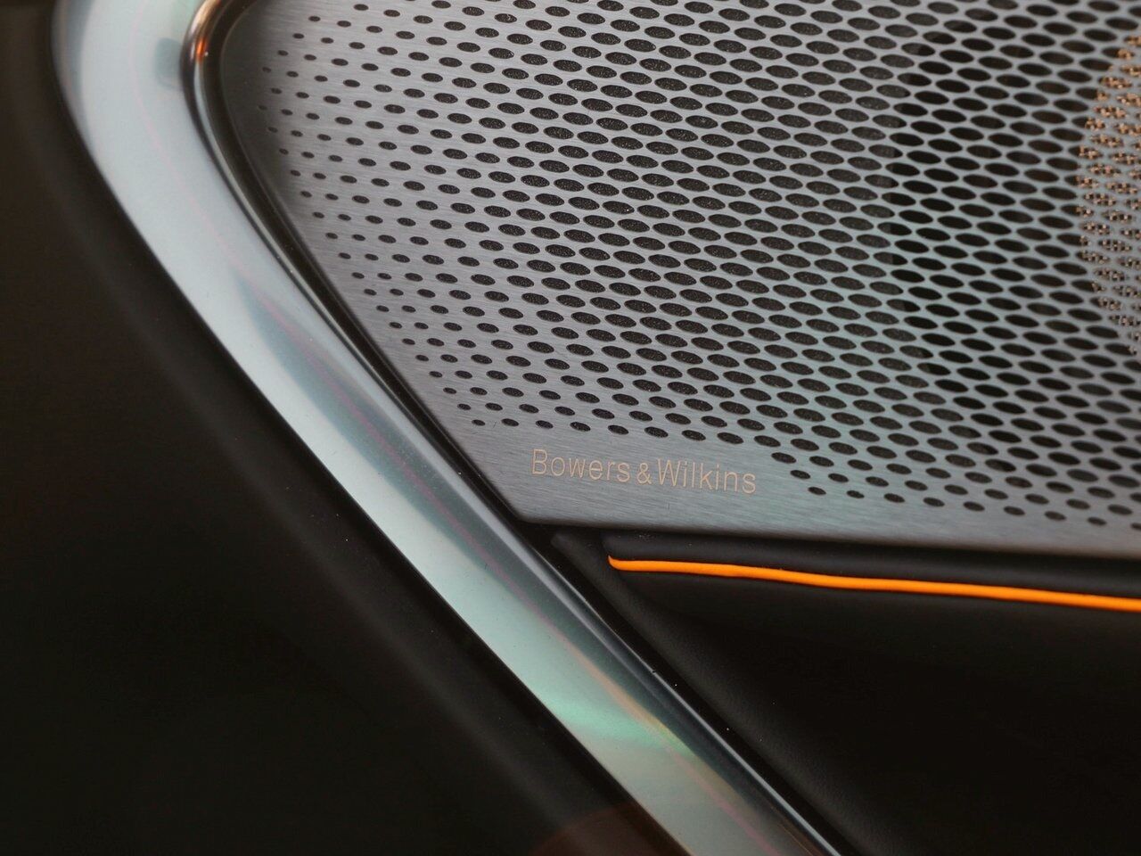 2025 McLaren Artura TechLux Lawrence KS