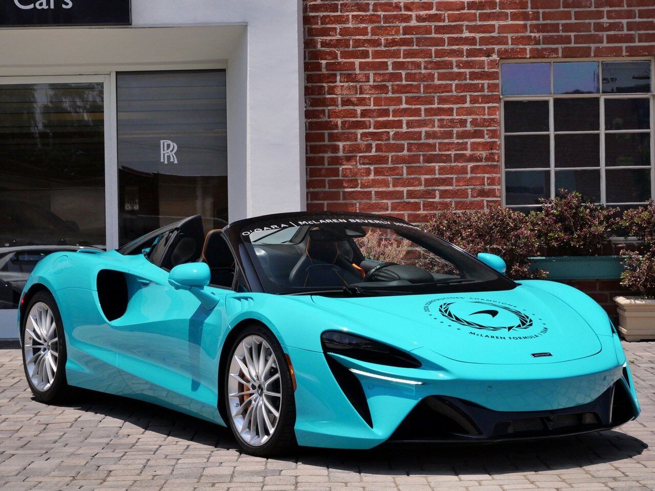 2025 McLaren Artura TechLux Lawrence KS