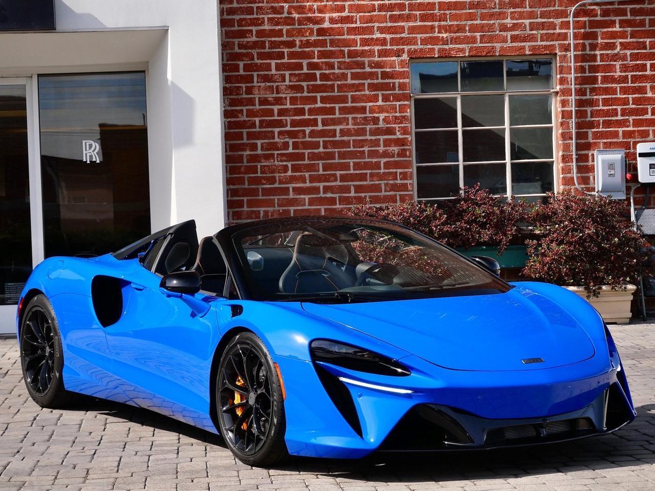 2025 McLaren Artura TechLux TechLux