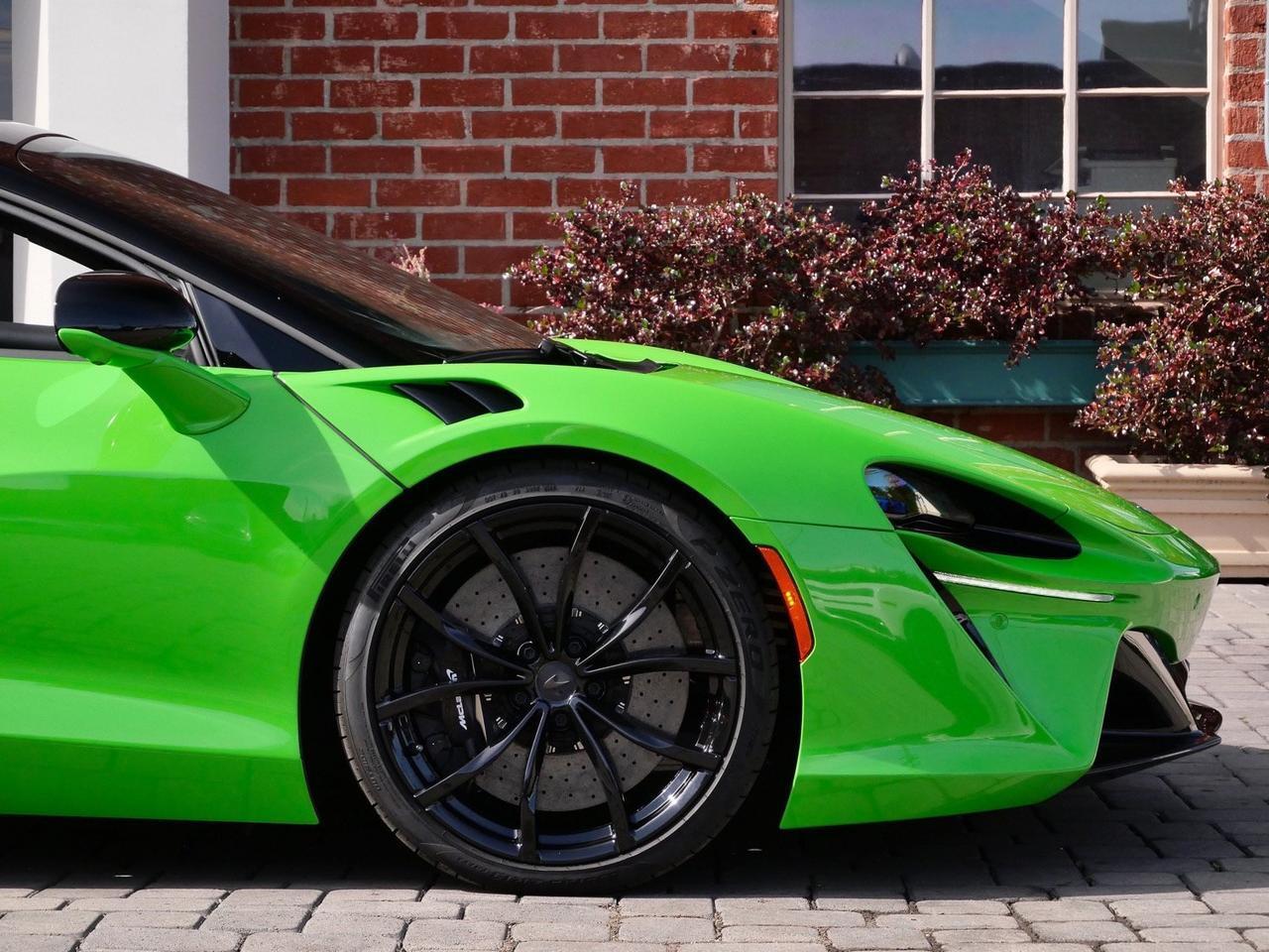 2025 McLaren Artura TechLux TechLux Lawrence KS