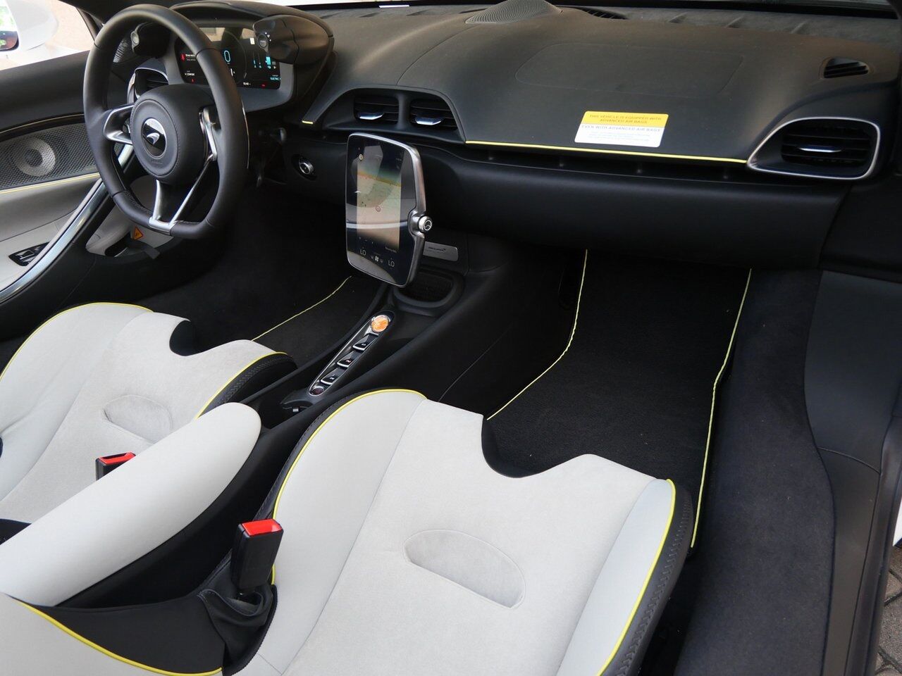 2025 McLaren Artura Vision Lawrence KS