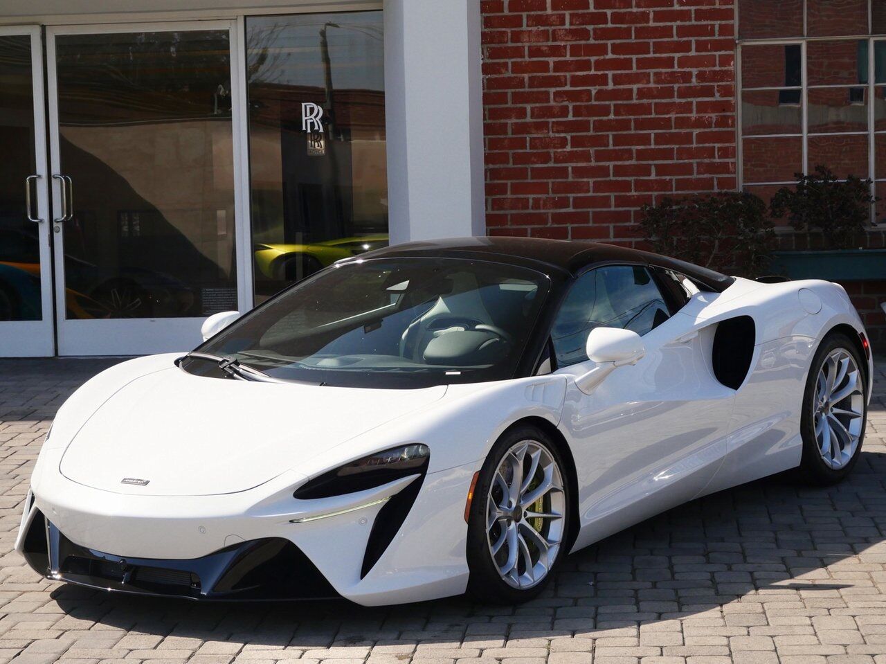 2025 McLaren Artura Vision Lawrence KS