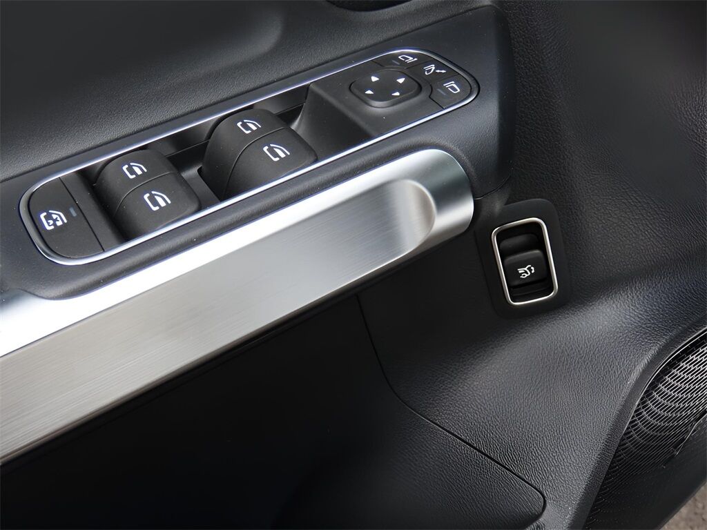 2025 Mercedes-Benz EQB 350 San Clemente CA