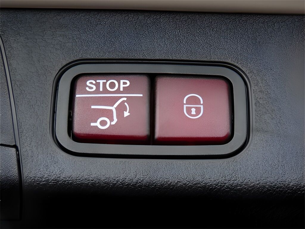 2025 Mercedes-Benz EQB 350 San Clemente CA