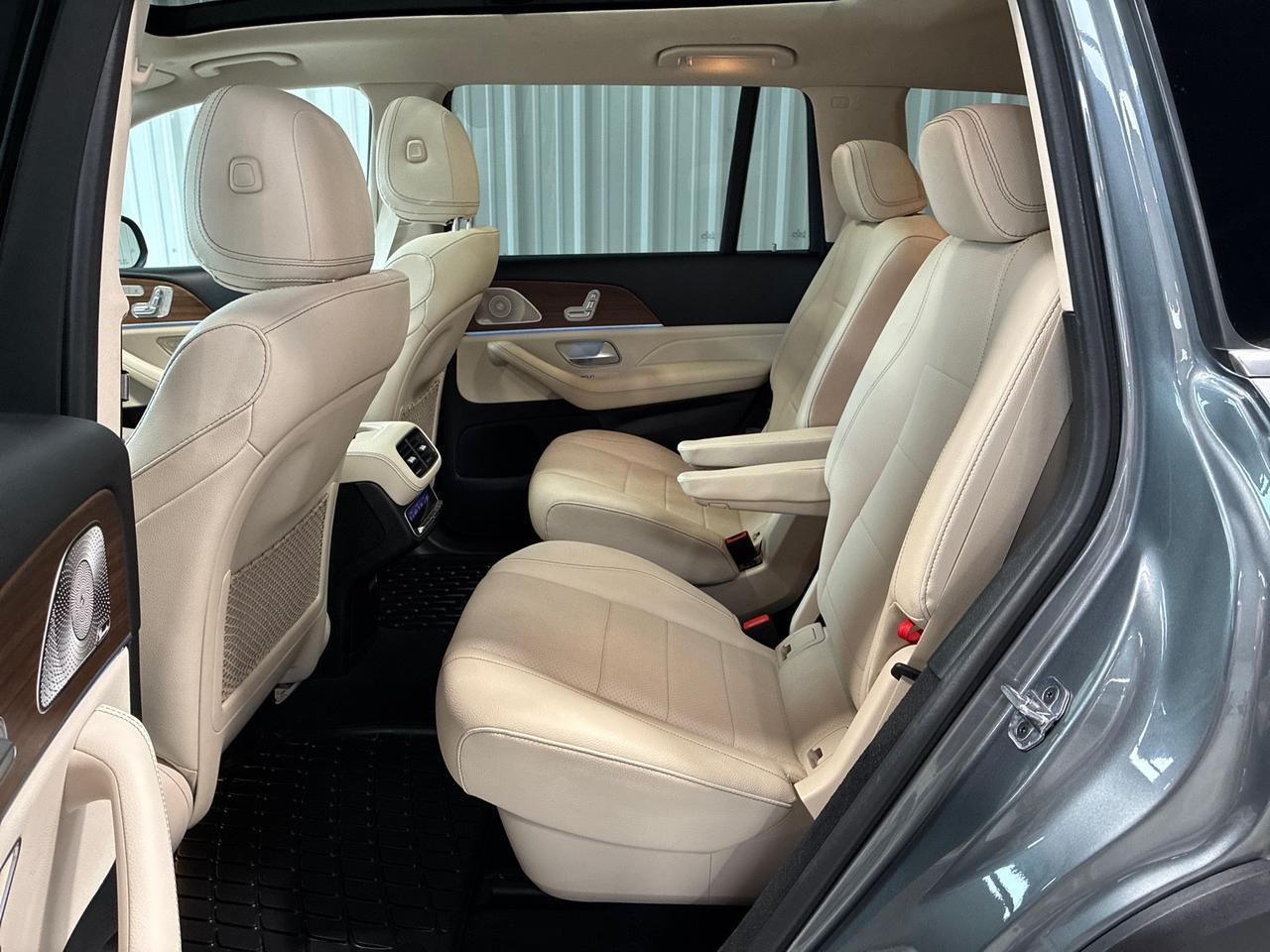 2025 Mercedes-Benz GLS450 Buckets, Illuminated Running Boards, Heated Steering Wheel Houston TX 2025 Mercedes-Benz GLS450 Buckets, Illuminated Running Boards, Heated Steering Wheel Houston TX