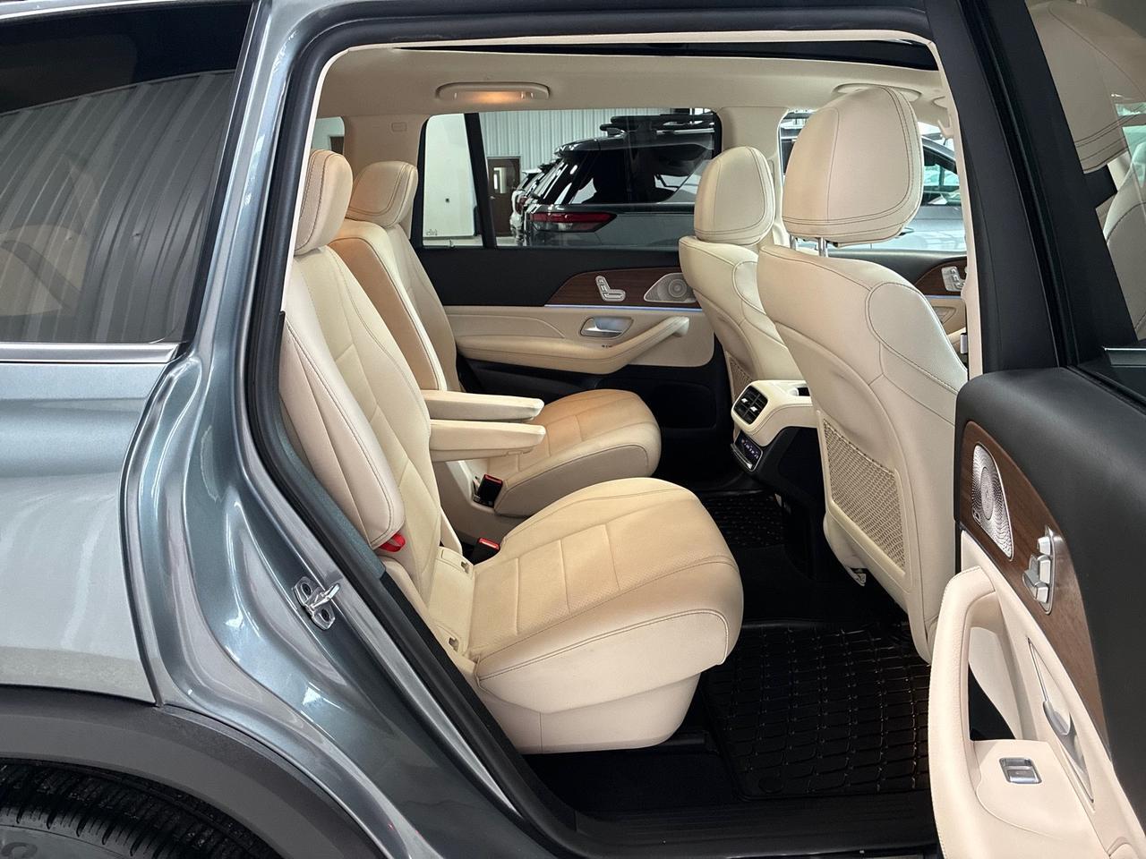 2025 Mercedes-Benz GLS450 Buckets, Illuminated Running Boards, Heated Steering Wheel Houston TX 2025 Mercedes-Benz GLS450 Buckets, Illuminated Running Boards, Heated Steering Wheel Houston TX