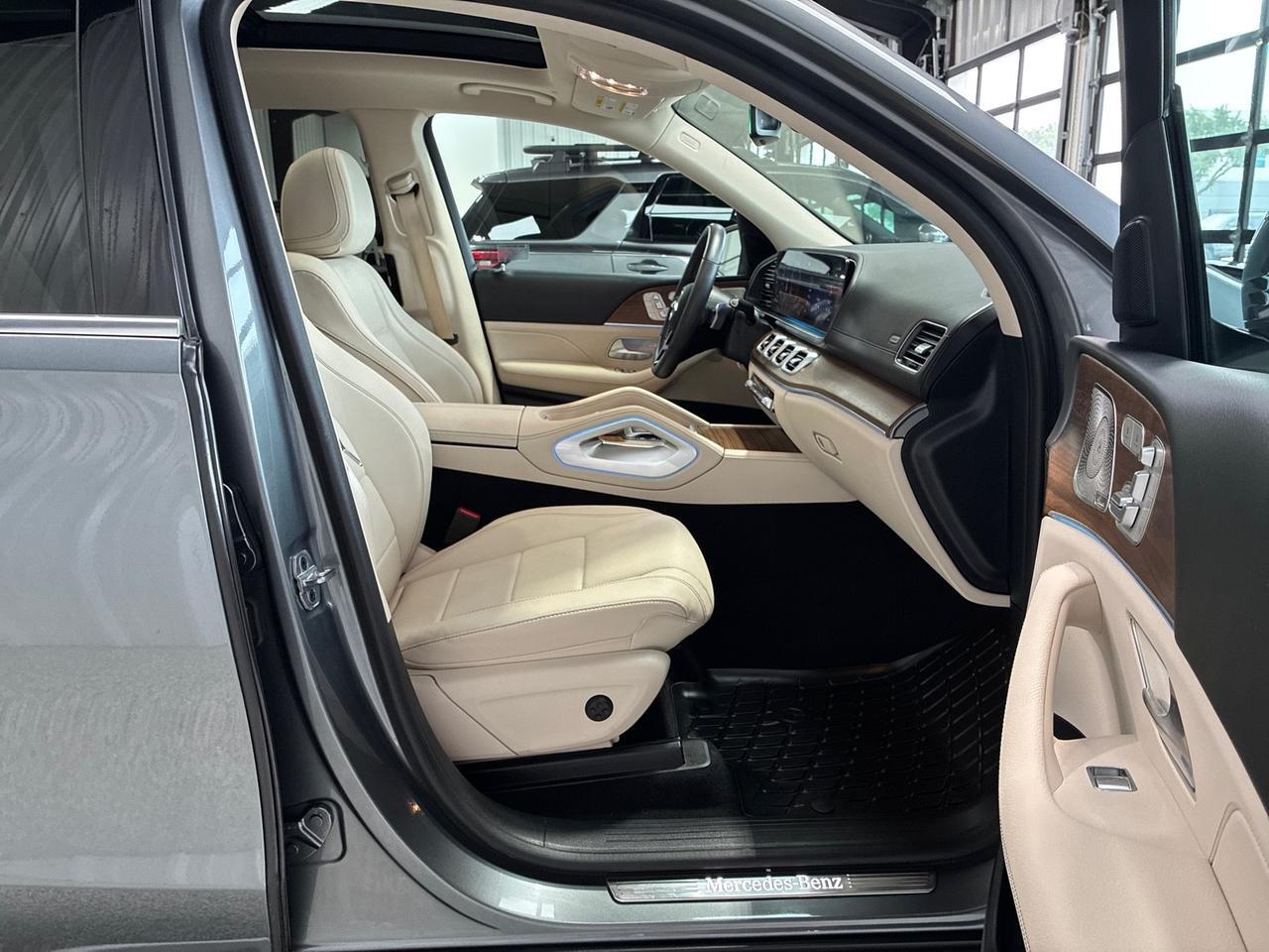 2025 Mercedes-Benz GLS450 Buckets, Illuminated Running Boards, Heated Steering Wheel Houston TX 2025 Mercedes-Benz GLS450 Buckets, Illuminated Running Boards, Heated Steering Wheel Houston TX
