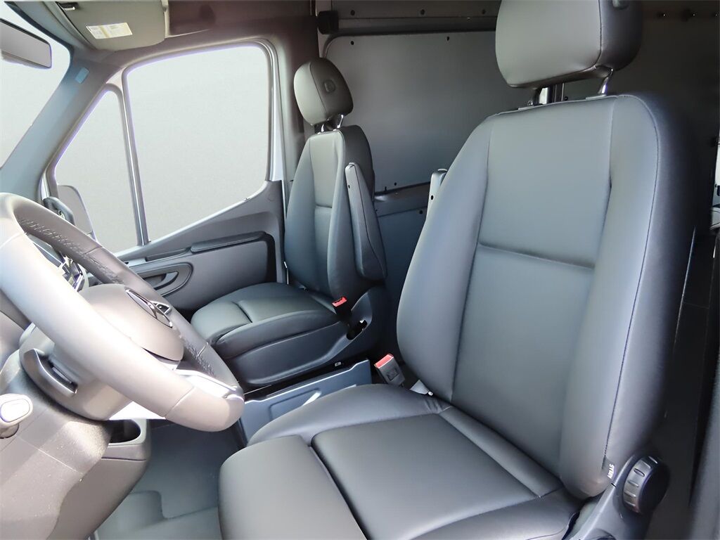 2025 Mercedes-Benz Sprinter 2500 Cargo 144 WB San Clemente CA