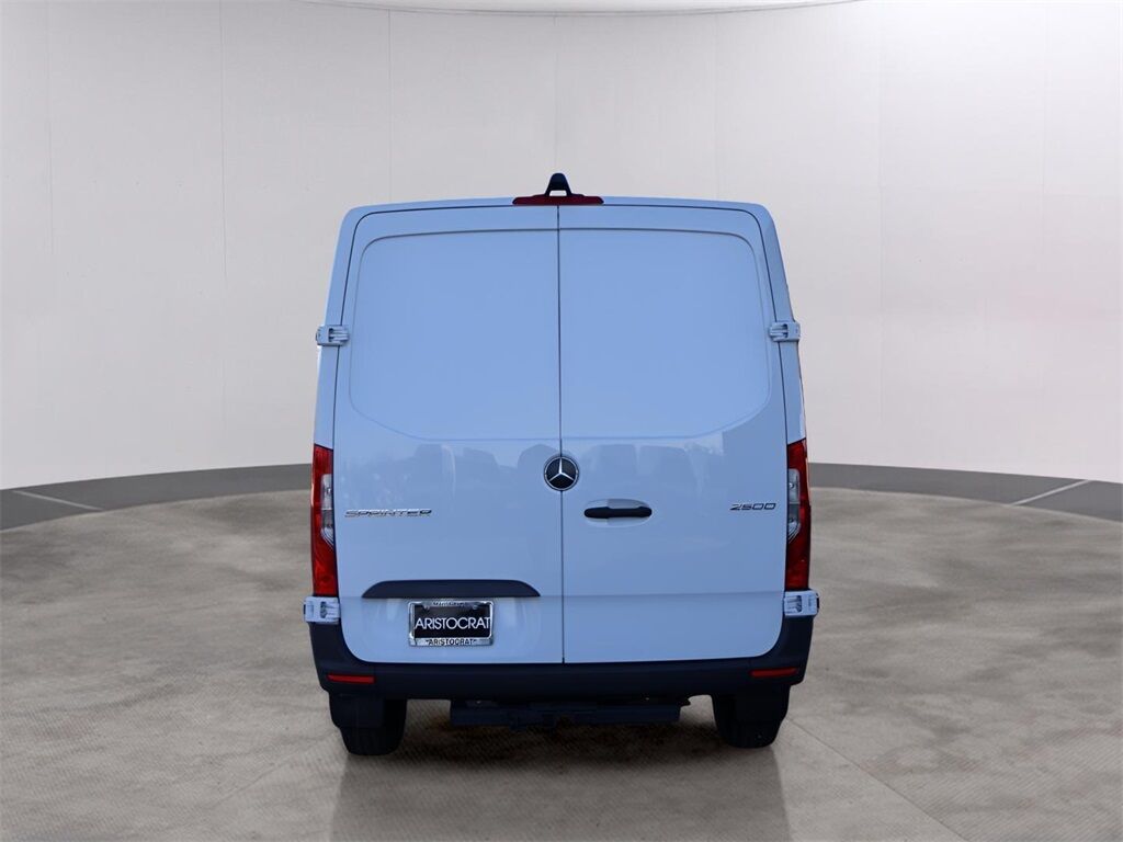 2025 Mercedes-Benz Sprinter 2500 Cargo 144 WB San Clemente CA