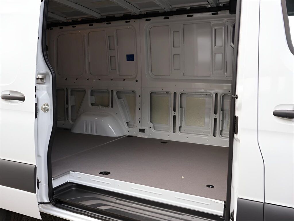 2025 Mercedes-Benz Sprinter 2500 Cargo 144 WB San Clemente CA