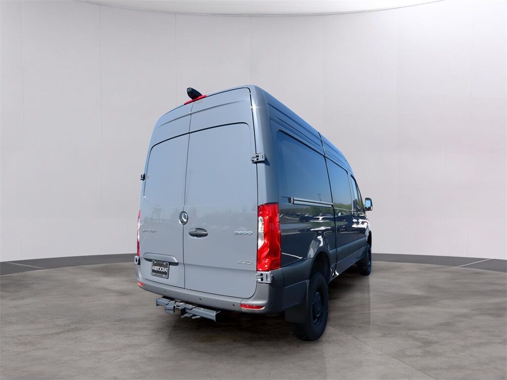 2025 Mercedes-Benz Sprinter 2500 Cargo 144 WB San Clemente CA
