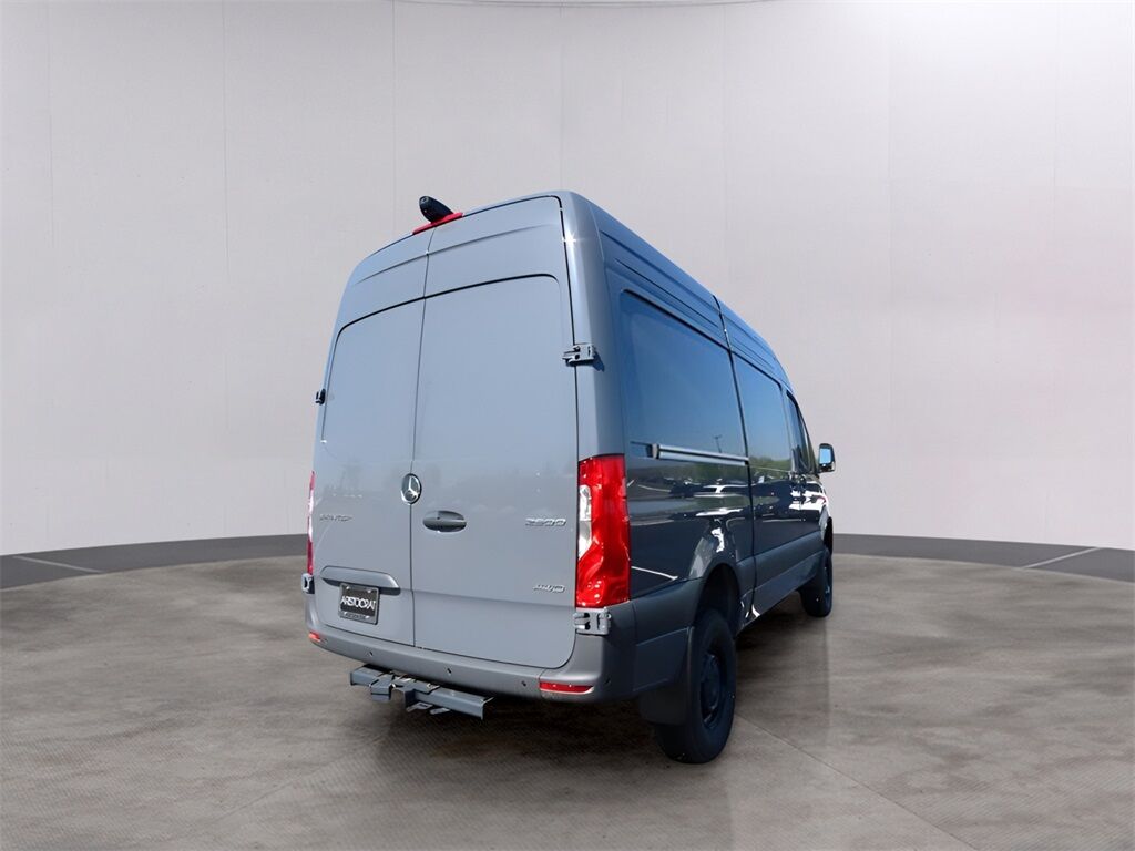 2025 Mercedes-Benz Sprinter 2500 Cargo 144 WB San Clemente CA