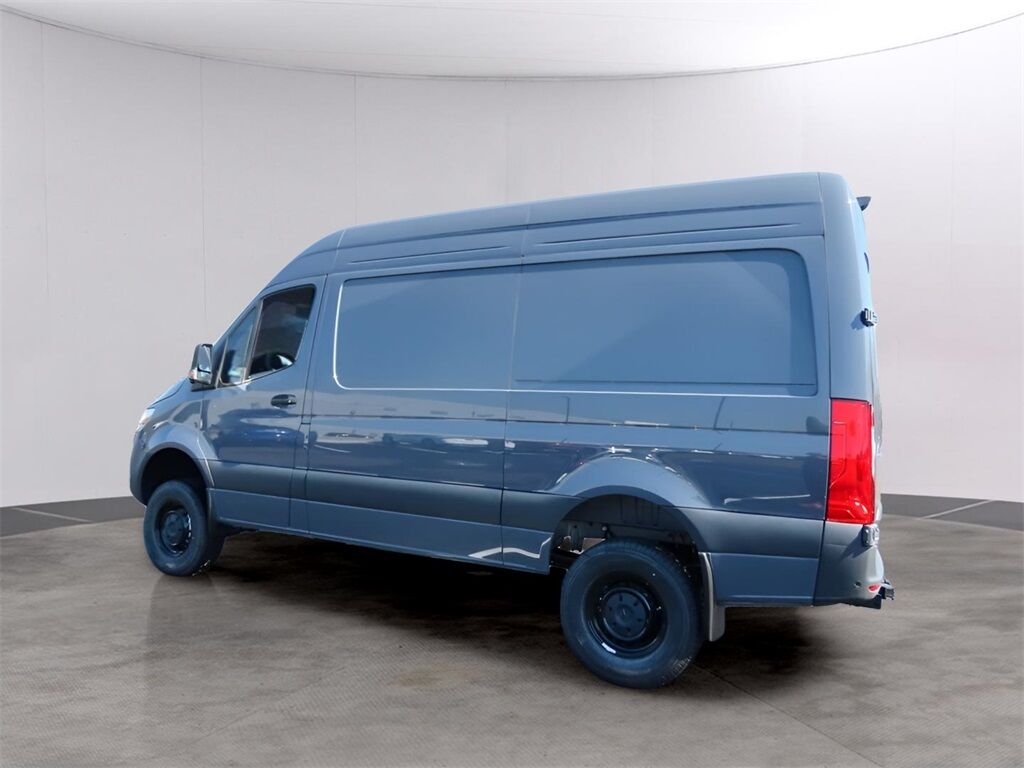 2025 Mercedes-Benz Sprinter 2500 Cargo 144 WB San Clemente CA
