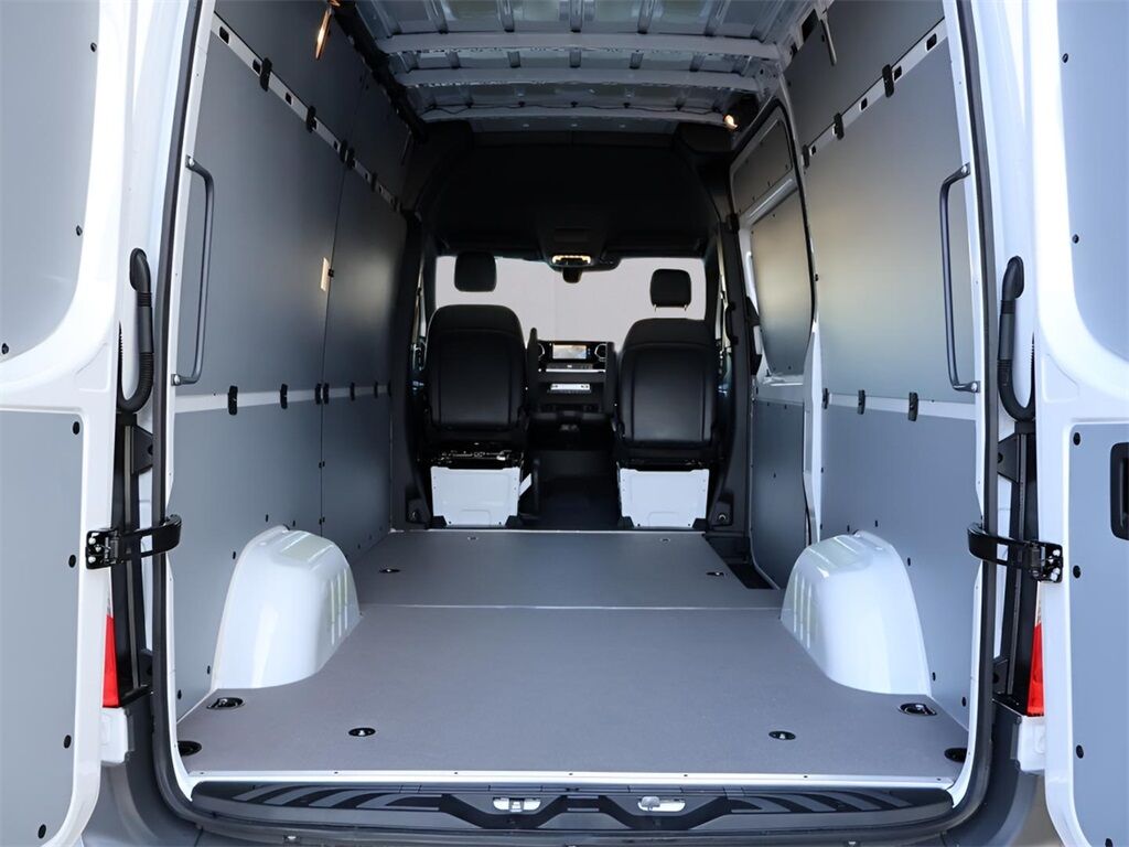 2025 Mercedes-Benz Sprinter 2500 Cargo 144 WB San Clemente CA