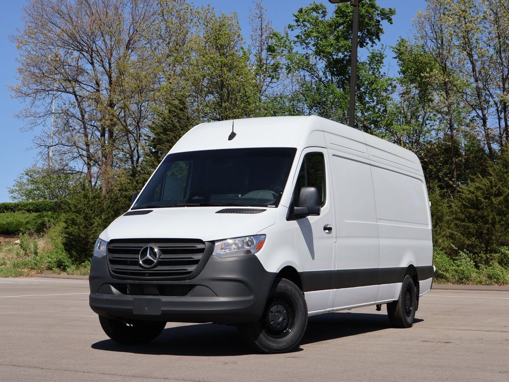 2025 Mercedes-Benz Sprinter 2500 Cargo 170 WB