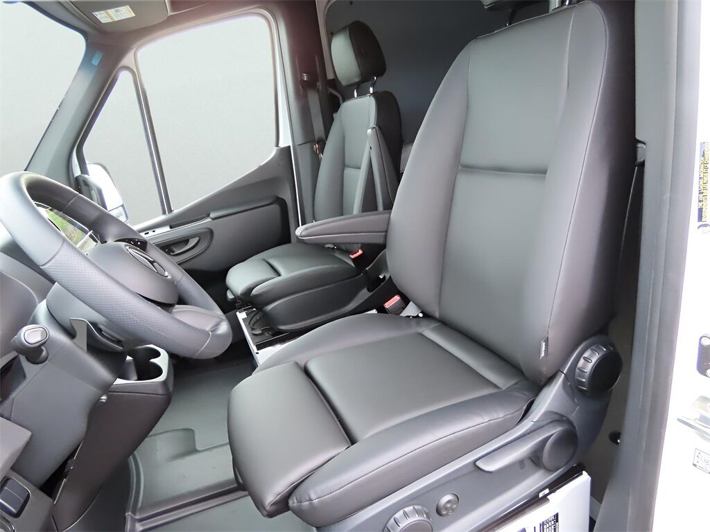 2025 Mercedes-Benz Sprinter 2500 Cargo 170 WB San Clemente CA