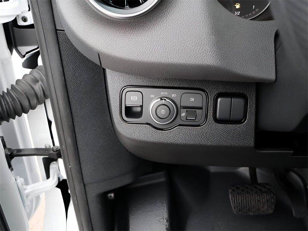 2025 Mercedes-Benz Sprinter 2500 Passenger 144 WB San Clemente CA