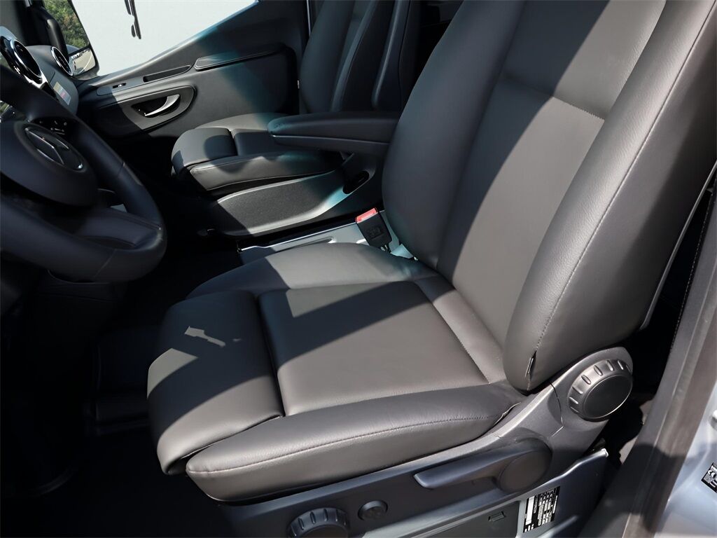 2025 Mercedes-Benz Sprinter 2500 Passenger 144 WB San Clemente CA