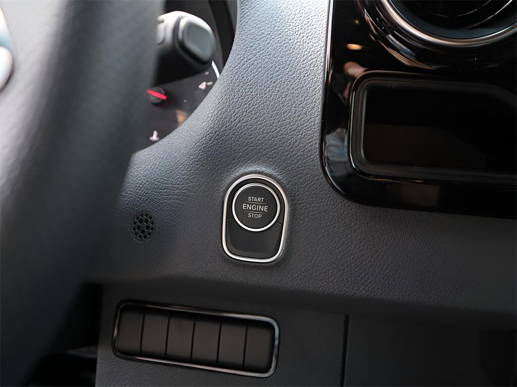 2025 Mercedes-Benz Sprinter 2500 Passenger 144 WB San Clemente CA