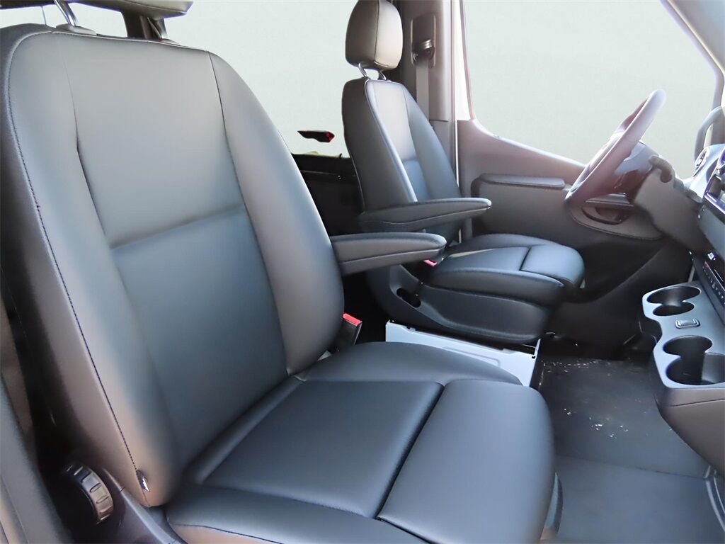 2025 Mercedes-Benz Sprinter 2500 Passenger 144 WB San Clemente CA