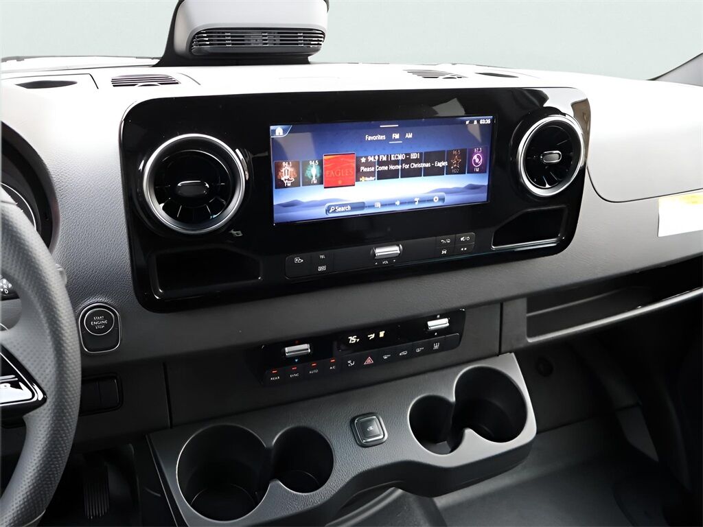 2025 Mercedes-Benz Sprinter 2500 Passenger 144 WB San Clemente CA