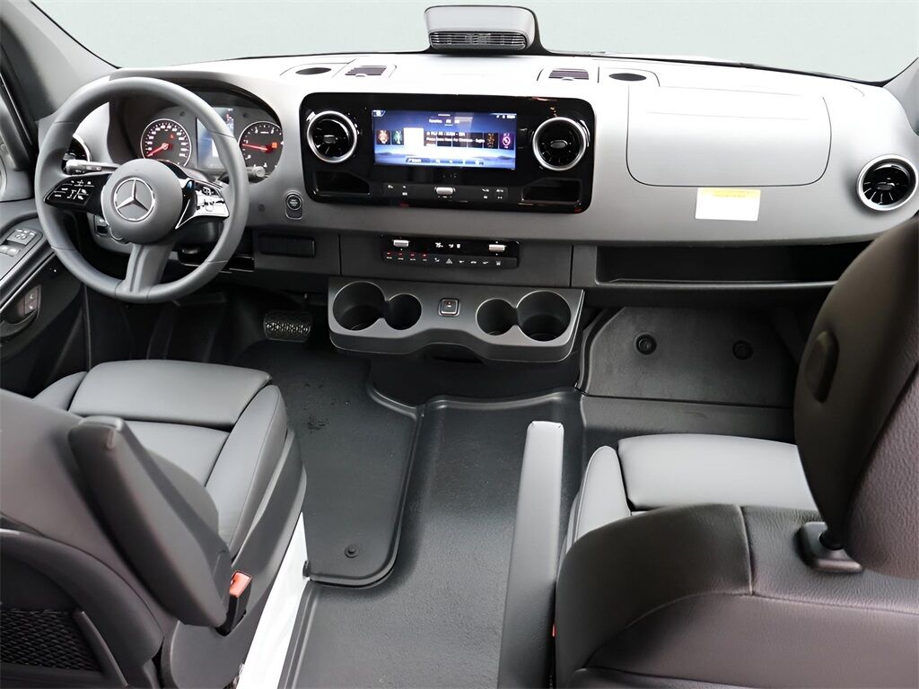 2025 Mercedes-Benz Sprinter 2500 Passenger 144 WB San Clemente CA