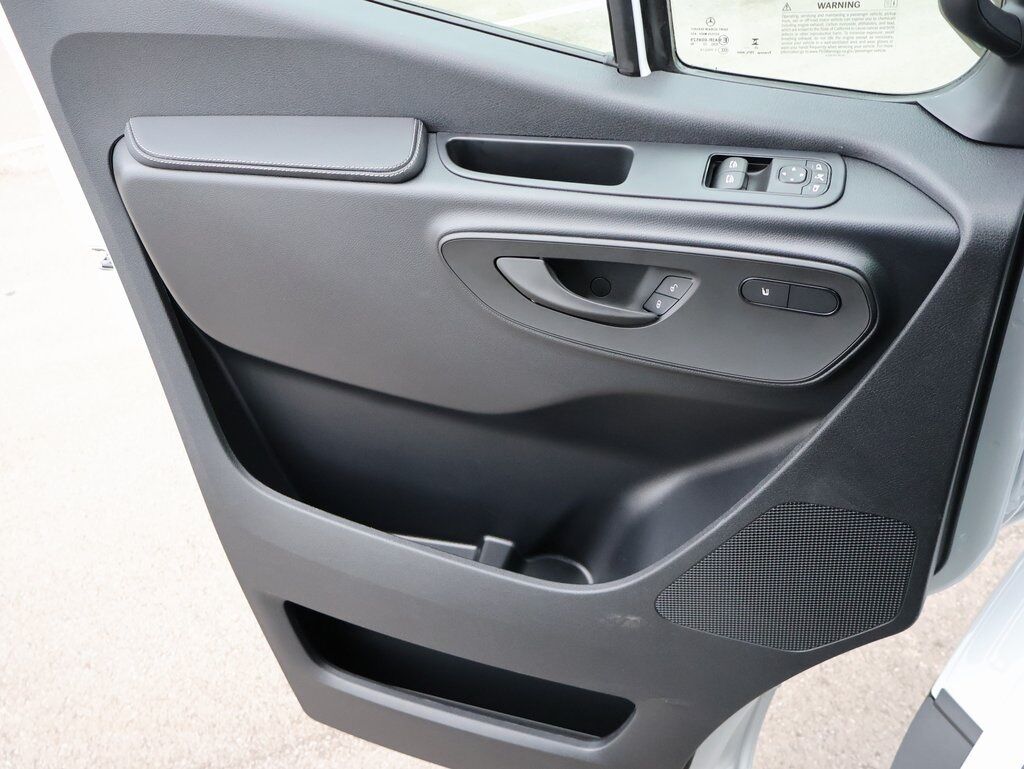 2025 Mercedes-Benz Sprinter 2500 Passenger 144 WB San Clemente CA