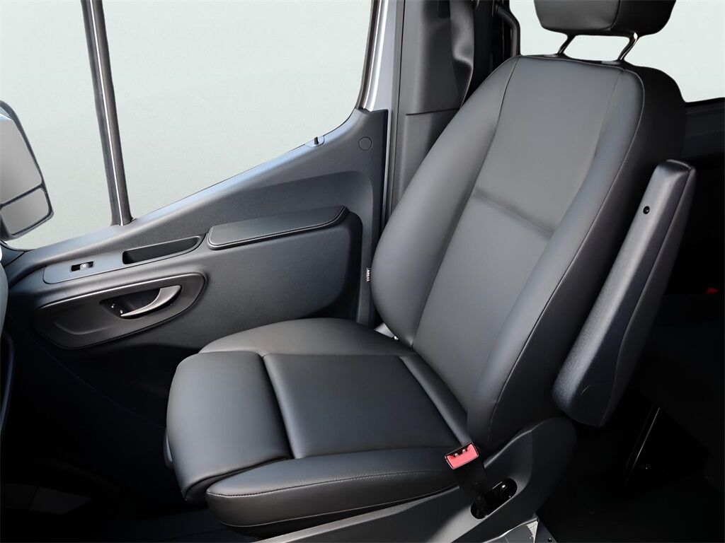 2025 Mercedes-Benz Sprinter 2500 Passenger 144 WB San Clemente CA