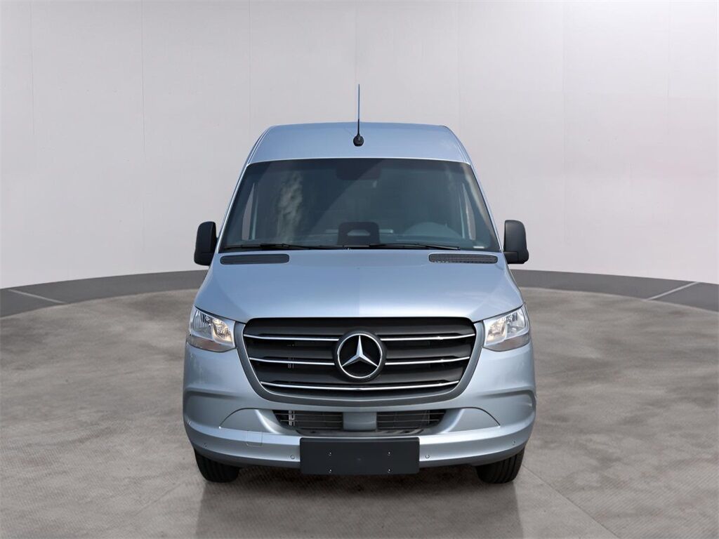 2025 Mercedes-Benz Sprinter 2500 Passenger 144 WB San Clemente CA
