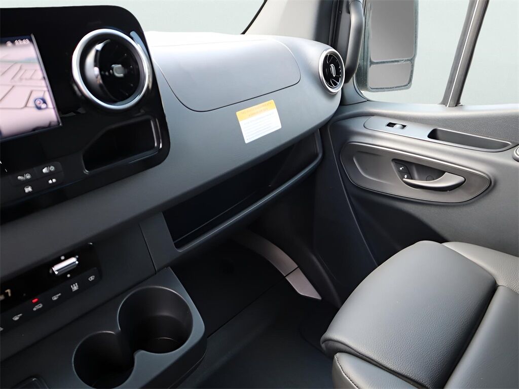 2025 Mercedes-Benz Sprinter 2500 Passenger 144 WB San Clemente CA