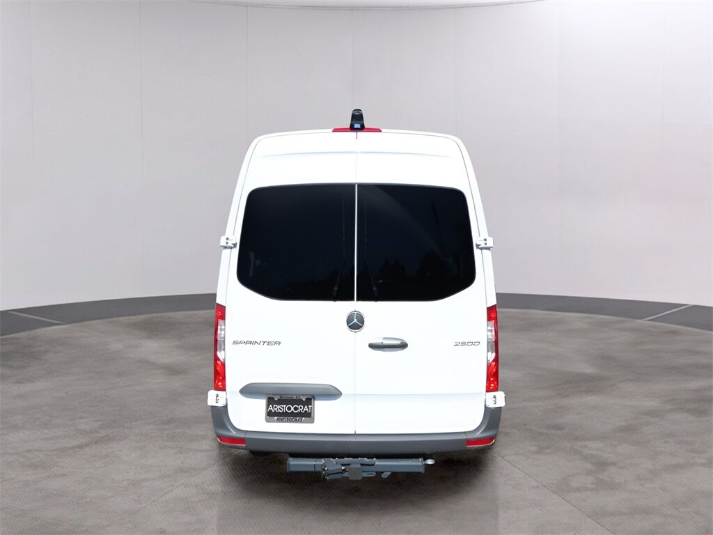2025 Mercedes-Benz Sprinter 2500 Passenger 144 WB San Clemente CA