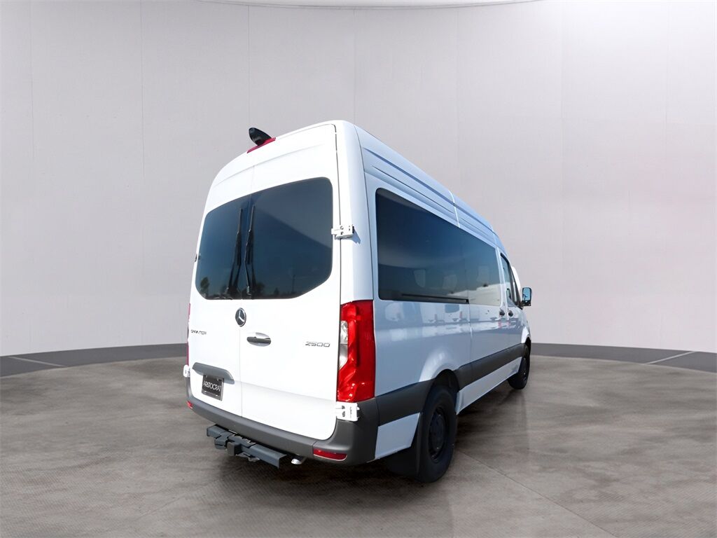 2025 Mercedes-Benz Sprinter 2500 Passenger 144 WB San Clemente CA
