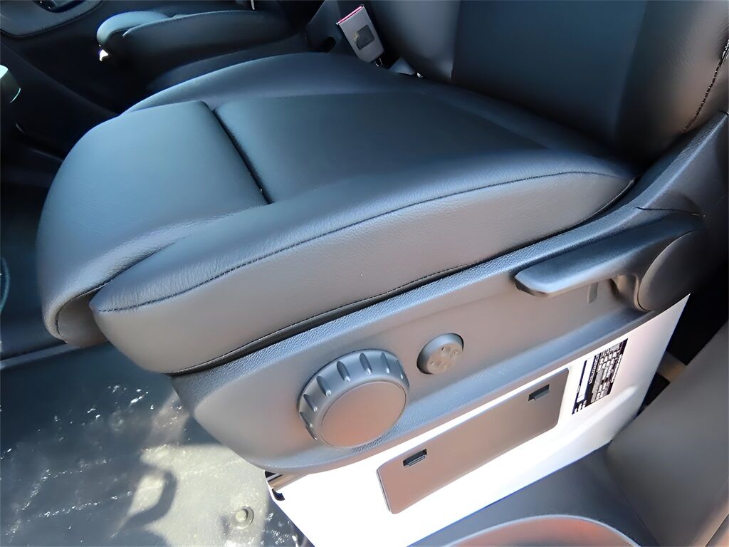 2025 Mercedes-Benz Sprinter 2500 Passenger 144 WB San Clemente CA