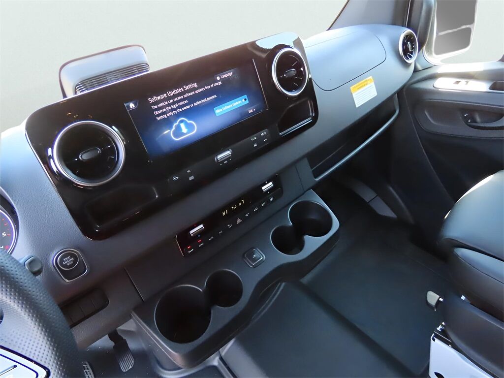 2025 Mercedes-Benz Sprinter 2500 Passenger 144 WB San Clemente CA