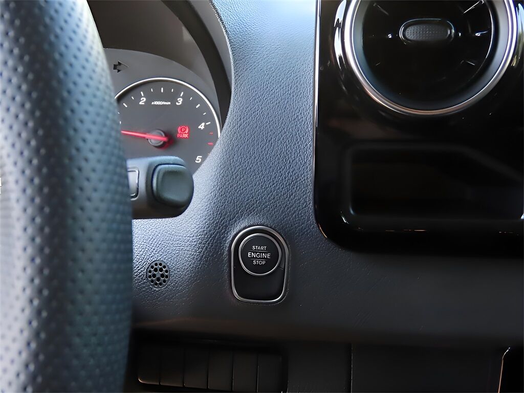 2025 Mercedes-Benz Sprinter 2500 Passenger 144 WB San Clemente CA