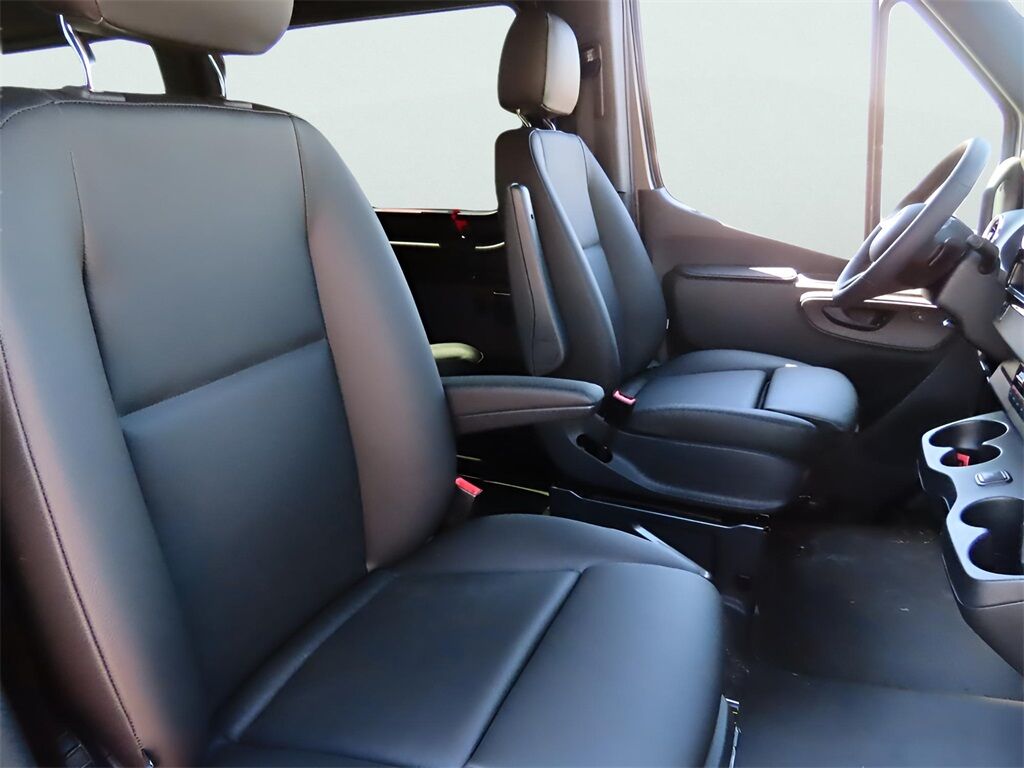 2025 Mercedes-Benz Sprinter 2500 Passenger 144 WB San Clemente CA