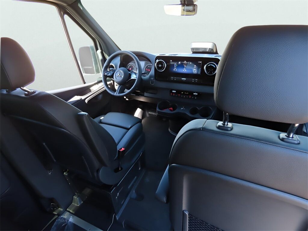 2025 Mercedes-Benz Sprinter 2500 Passenger 144 WB San Clemente CA