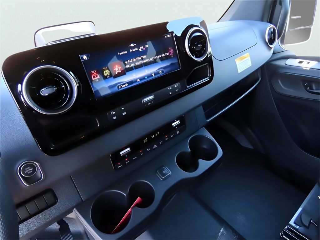 2025 Mercedes-Benz Sprinter 2500 Passenger 144 WB San Clemente CA