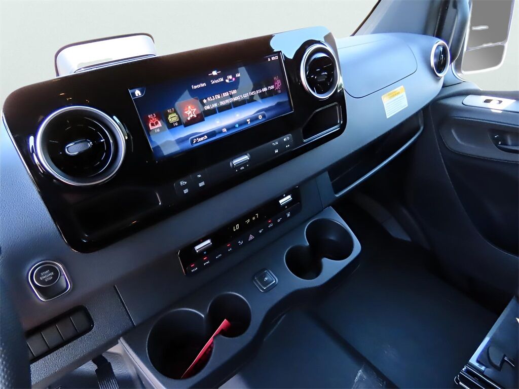 2025 Mercedes-Benz Sprinter 2500 Passenger 144 WB San Clemente CA