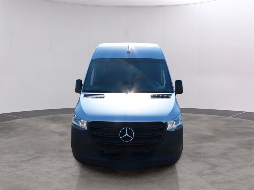 2025 Mercedes-Benz Sprinter 2500 Passenger 144 WB San Clemente CA