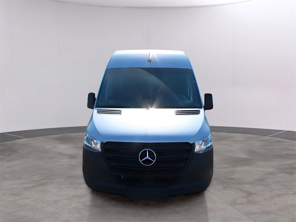 2025 Mercedes-Benz Sprinter 2500 Passenger 144 WB San Clemente CA