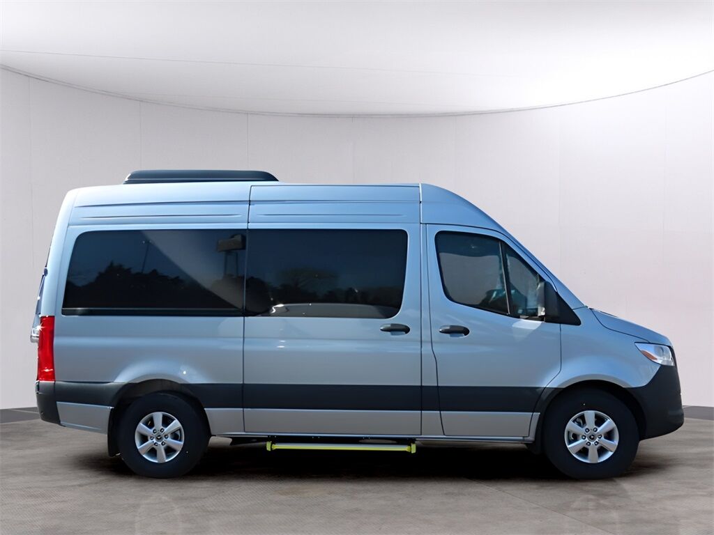 2025 Mercedes-Benz Sprinter 2500 Passenger 144 WB San Clemente CA