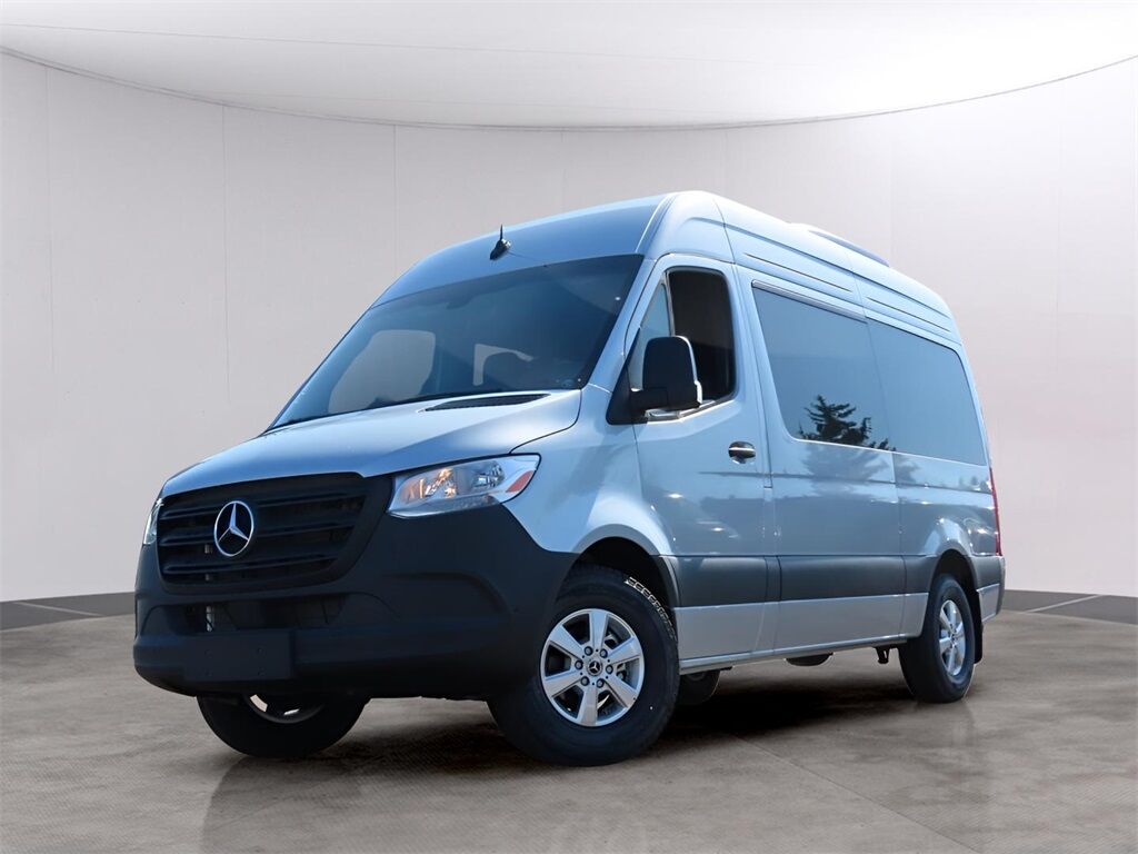 2025 Mercedes-Benz Sprinter 2500 Passenger 144 WB San Clemente CA